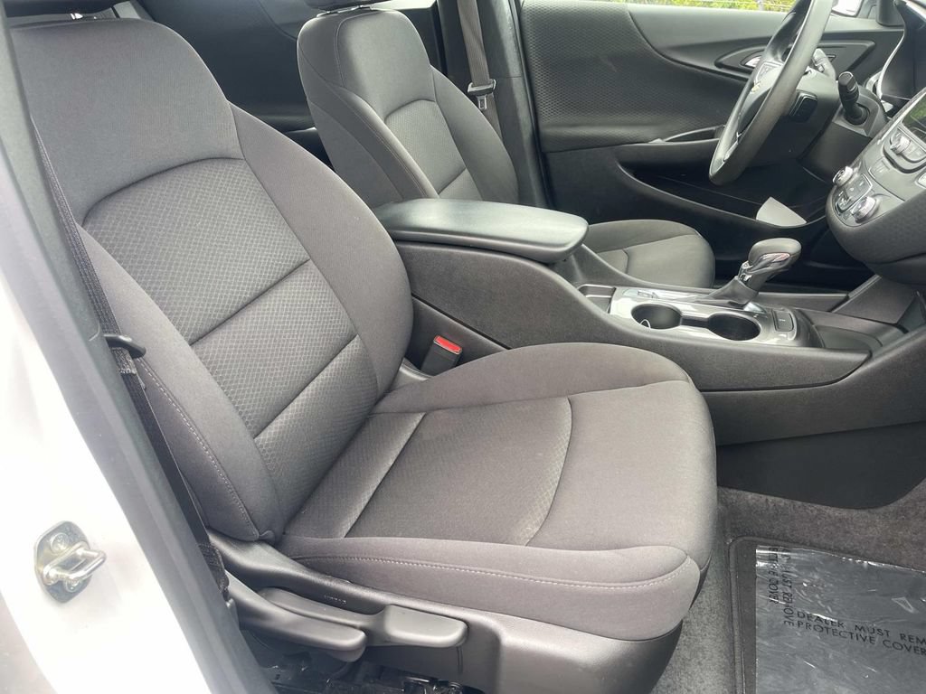 Used 2024 Chevrolet Malibu LS FWD image 21