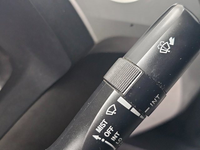 Used 2014 Toyota Tundra SR5 w/ SR5 Upgrade Package image 15