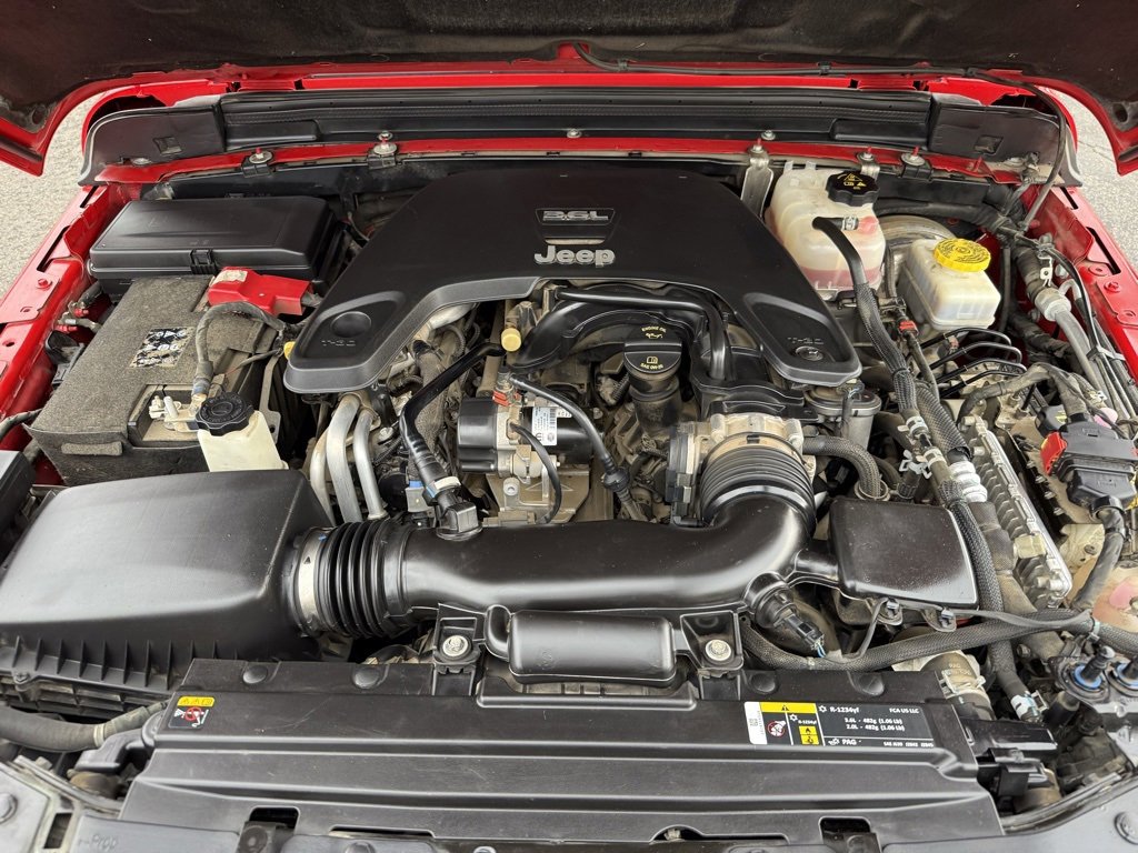 Used 2021 Jeep Wrangler Unlimited Rubicon image 14