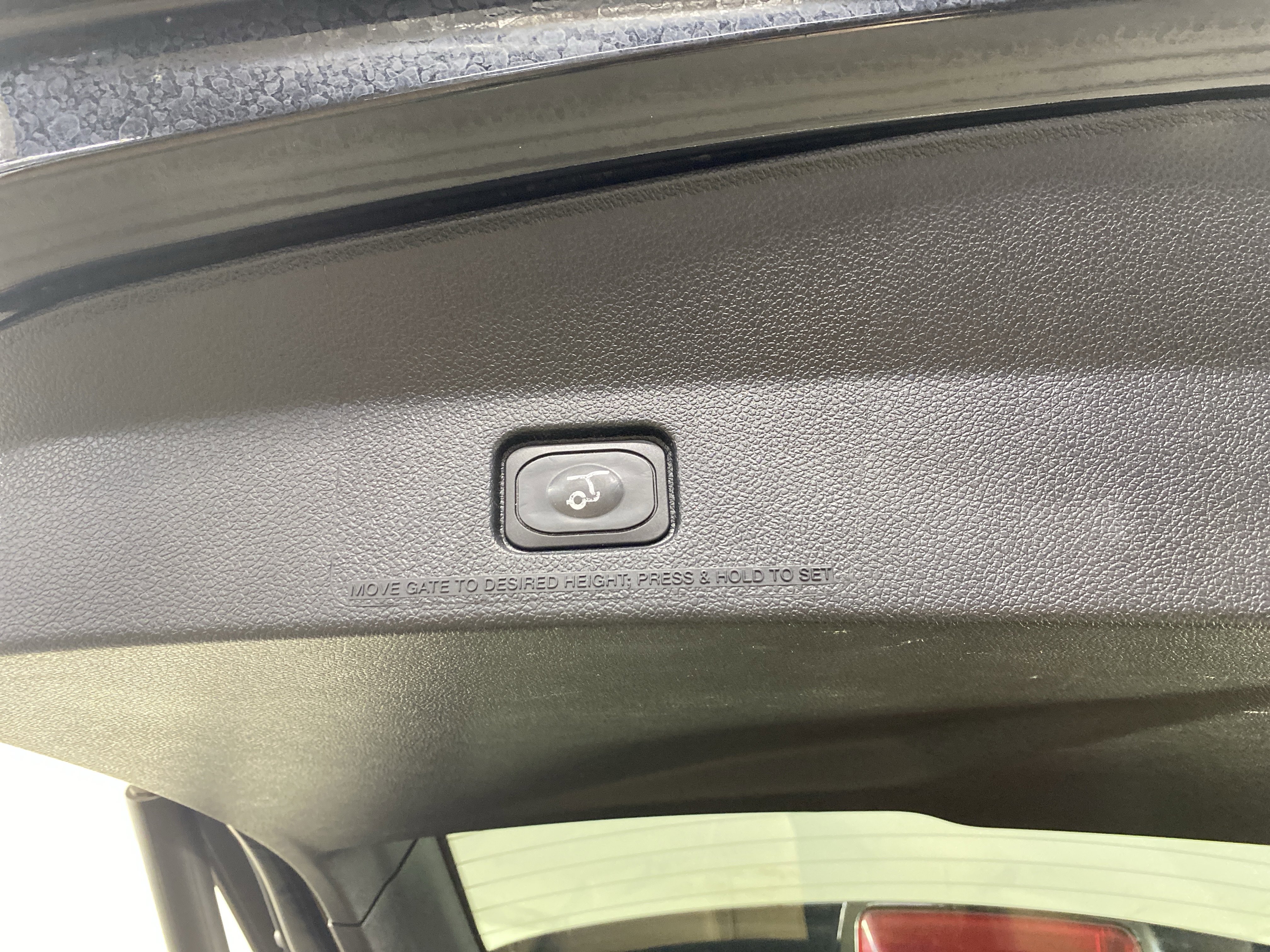 Used 2017 Ford Explorer Limited AWD/4WD image 36