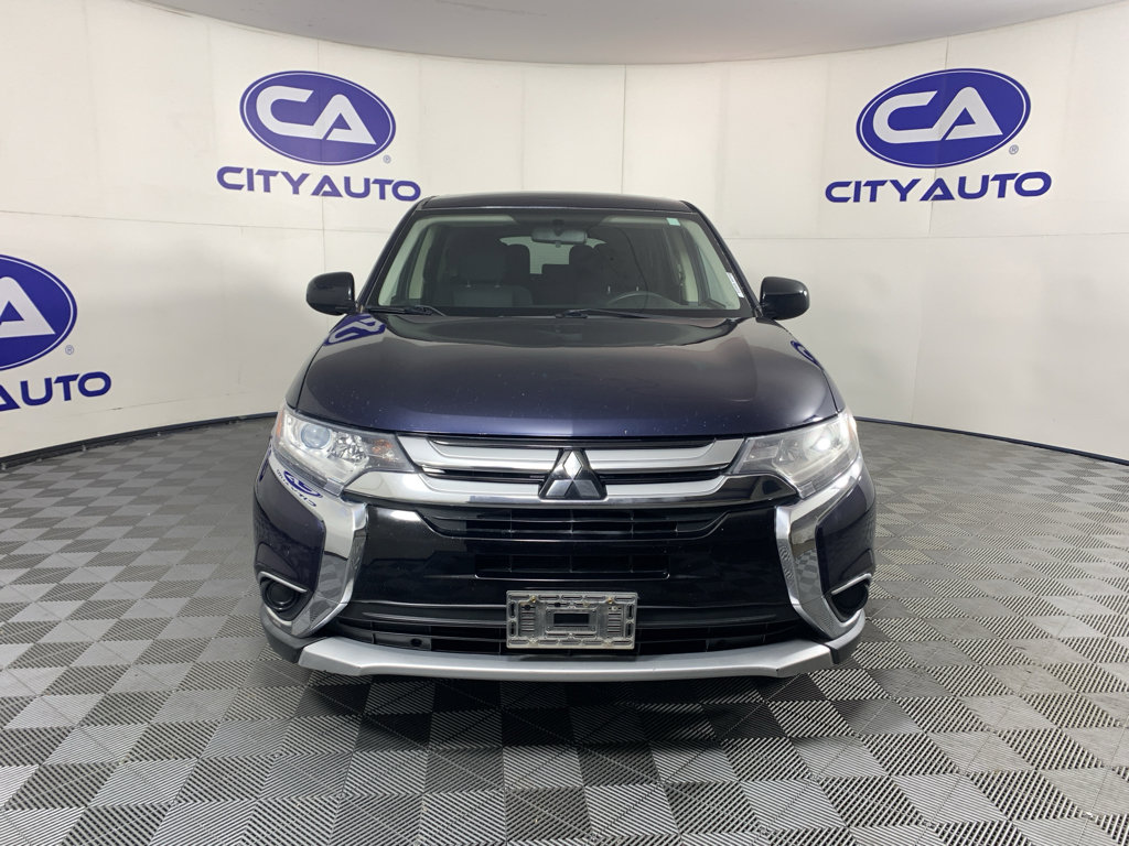 Used 2018 Mitsubishi Outlander ES image 9