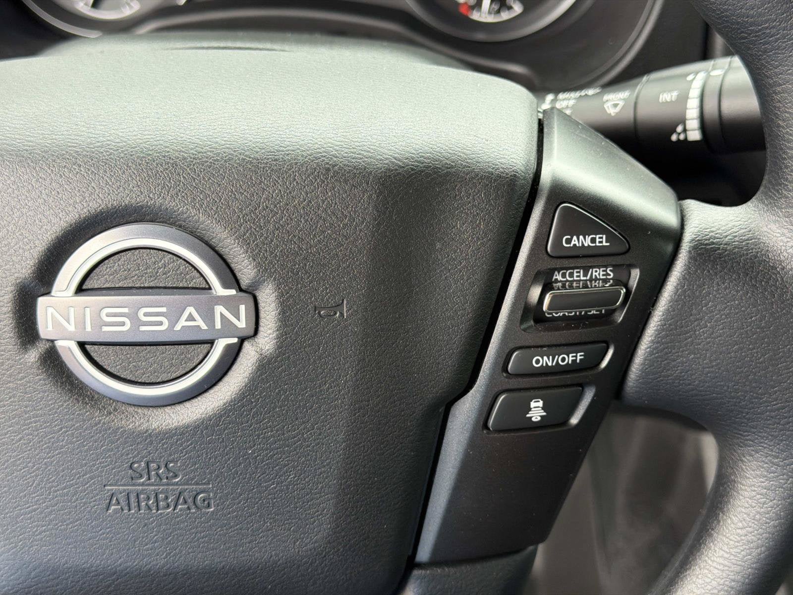 Used 2025 Nissan Frontier SV RWD image 14