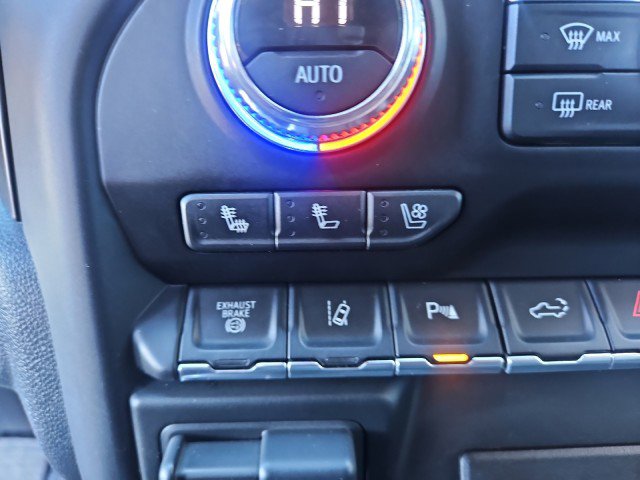 Used 2022 GMC Sierra 2500 AT4 image 21