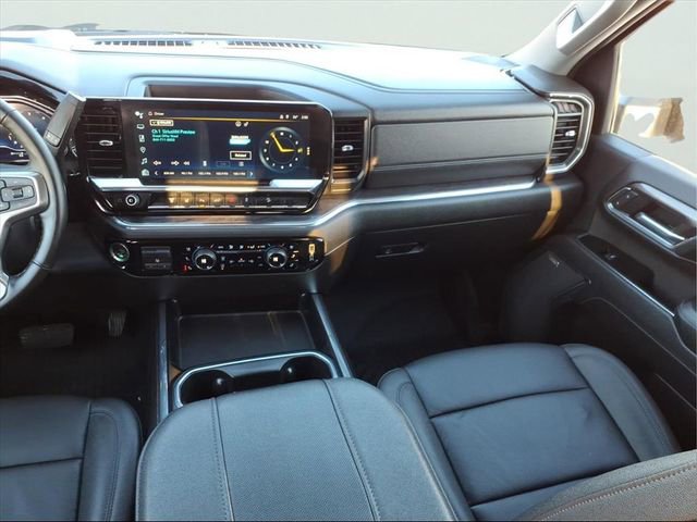 Used 2024 Chevrolet Silverado 2500 LTZ w/ LTZ Convenience Package image 15