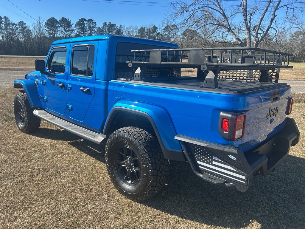 Used 2025 Jeep Gladiator Sport image 10
