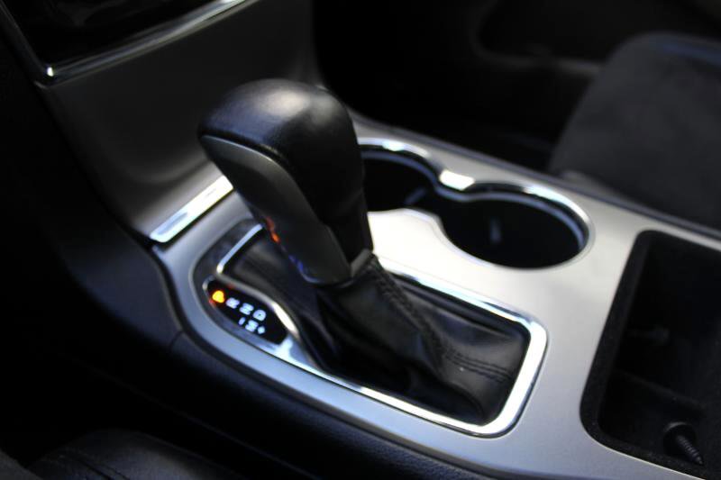 Used 2020 Jeep Grand Cherokee Altitude image 26