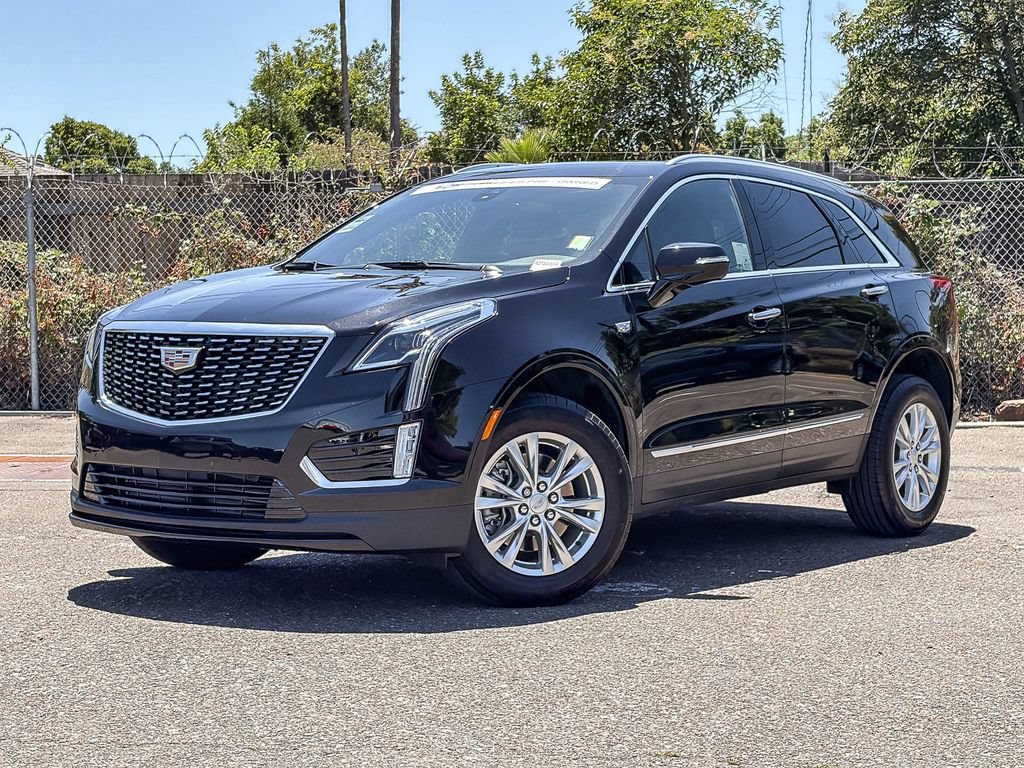 Certified 2024 Cadillac XT5 Luxury FWD image 1