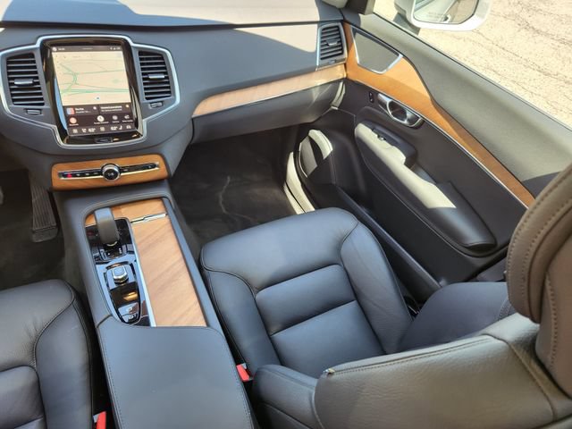Certified 2025 Volvo XC90 B6 Core w/ Protection Package Premier AWD/4WD image 12
