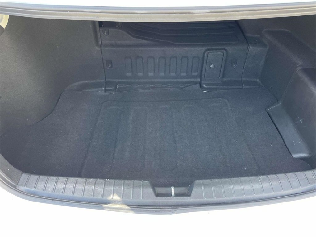 Used 2013 Kia Optima LX w/ Hybrid Convenience Pkg image 9