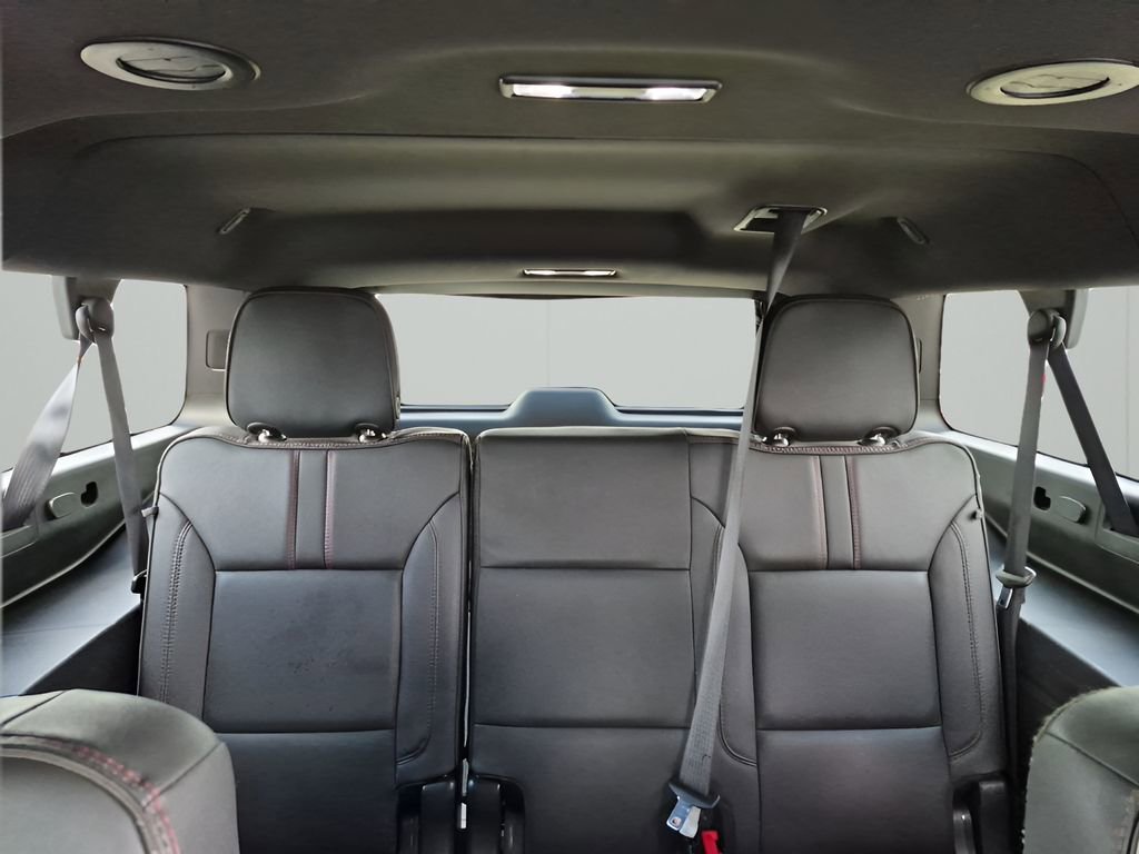 Used 2023 Chevrolet Suburban RST w/ Luxury Package image 25