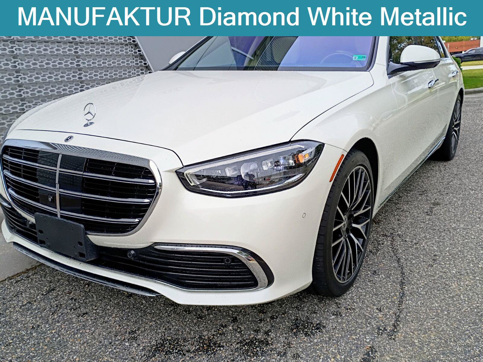 Used 2021 Mercedes-Benz S 580 4MATIC Sedan image 2