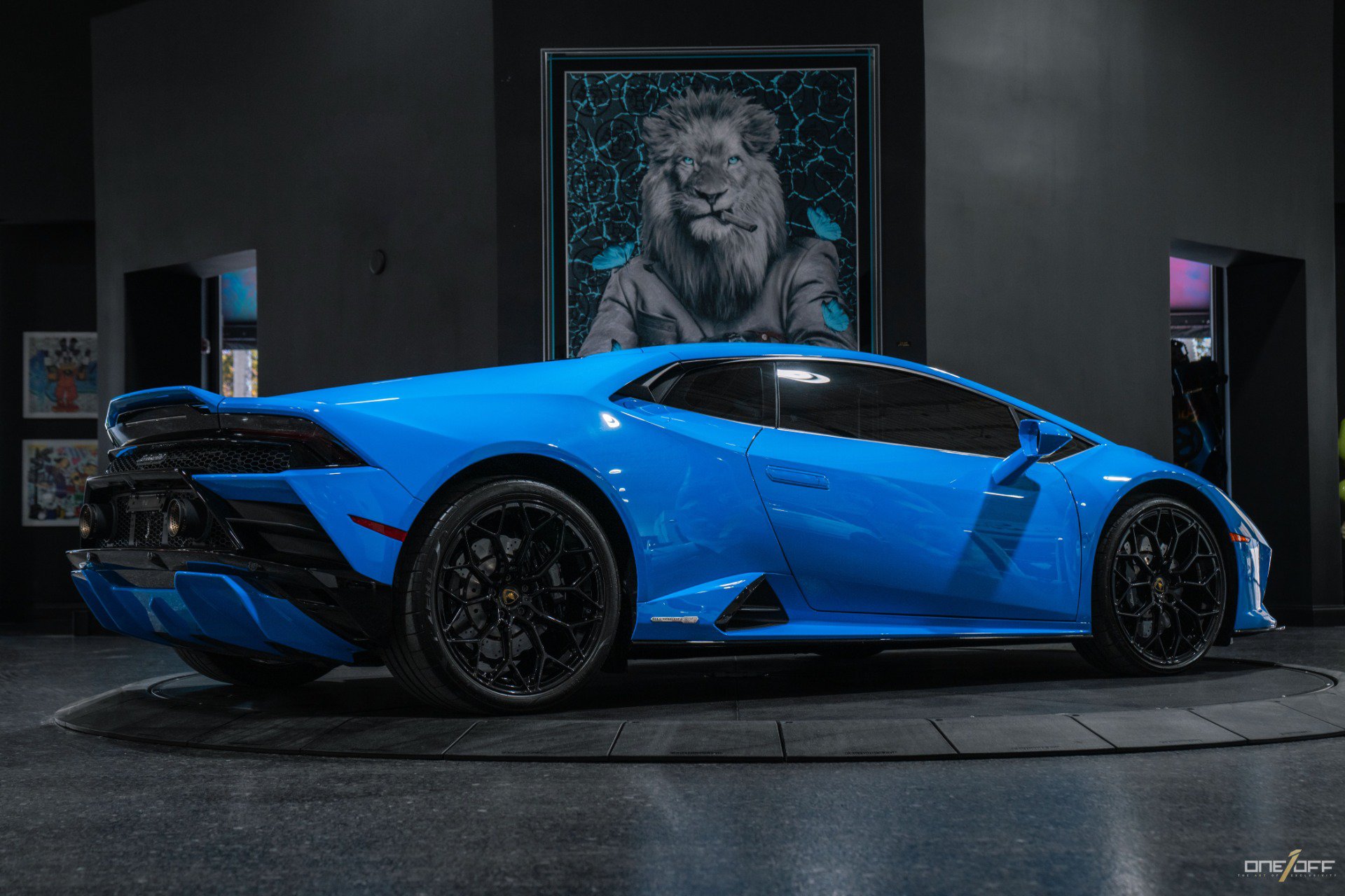 Used 2021 Lamborghini Huracan EVO RWD image 22