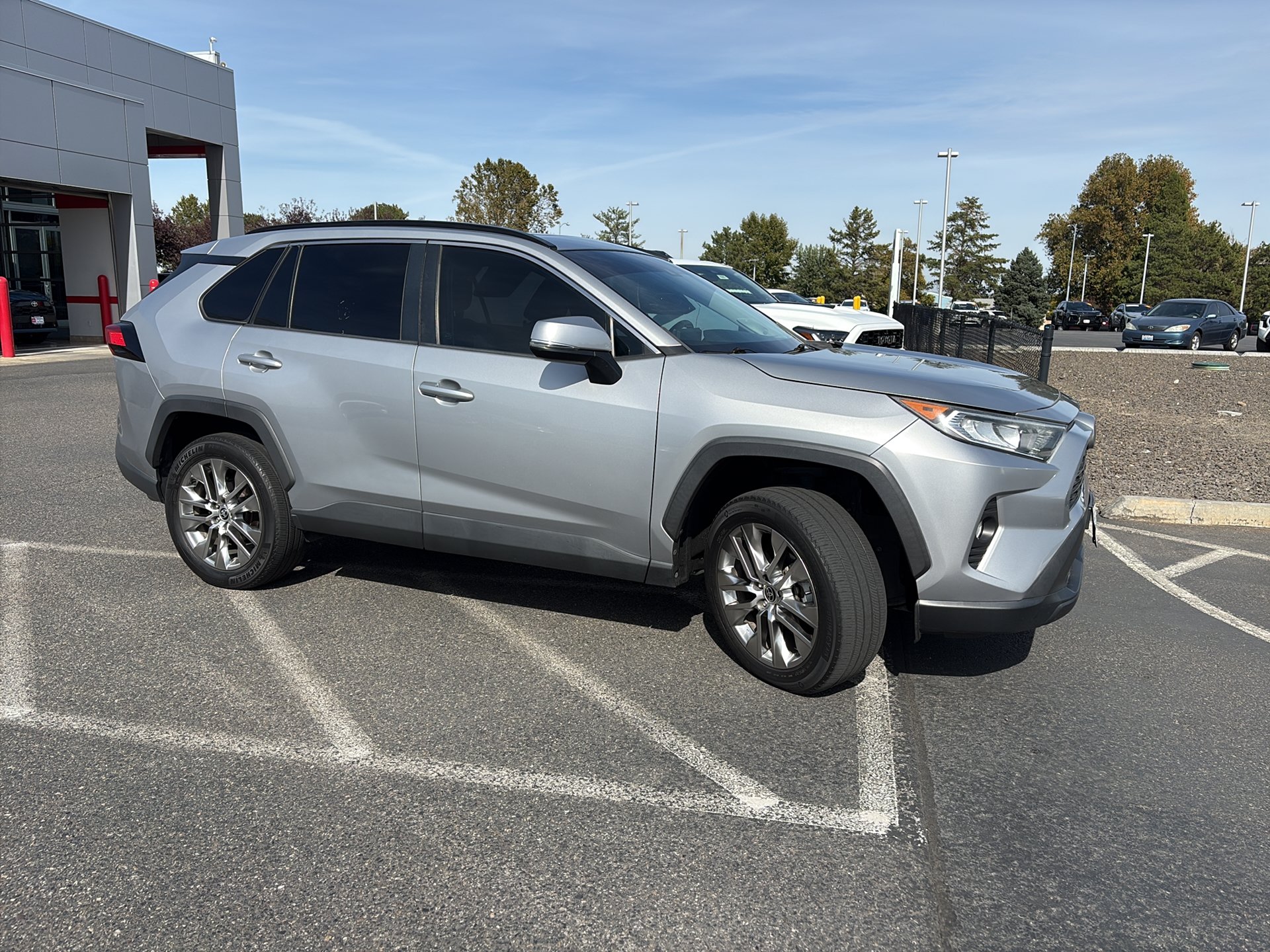 Certified 2021 Toyota RAV4 XLE Premium AWD/4WD image 8
