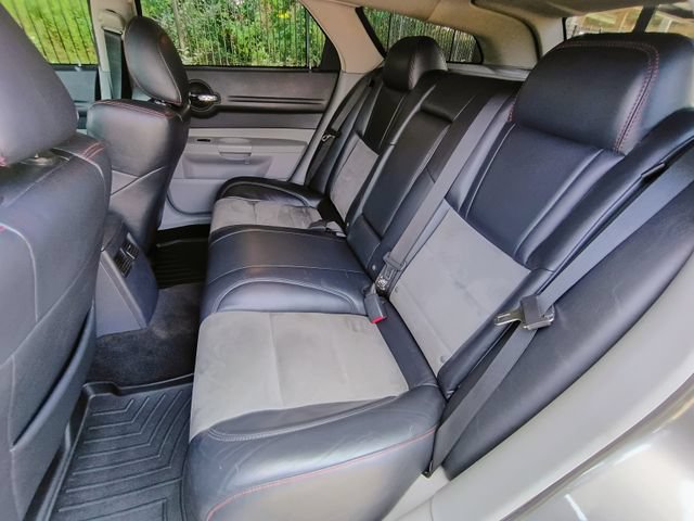 Used 2006 Dodge Magnum SRT8 w/ SRT Option Group III RWD image 64