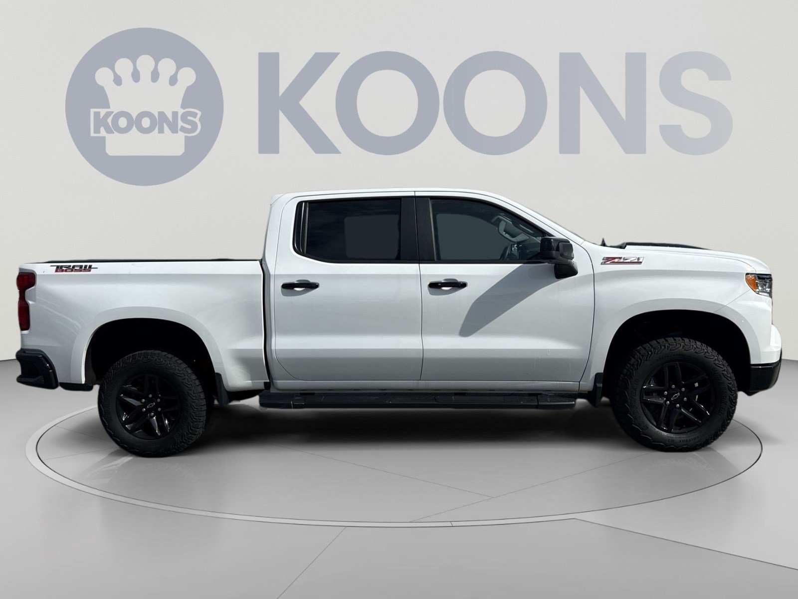 Used 2024 Chevrolet Silverado 1500 LT Trail Boss w/ Protection Package AWD/4WD image 8