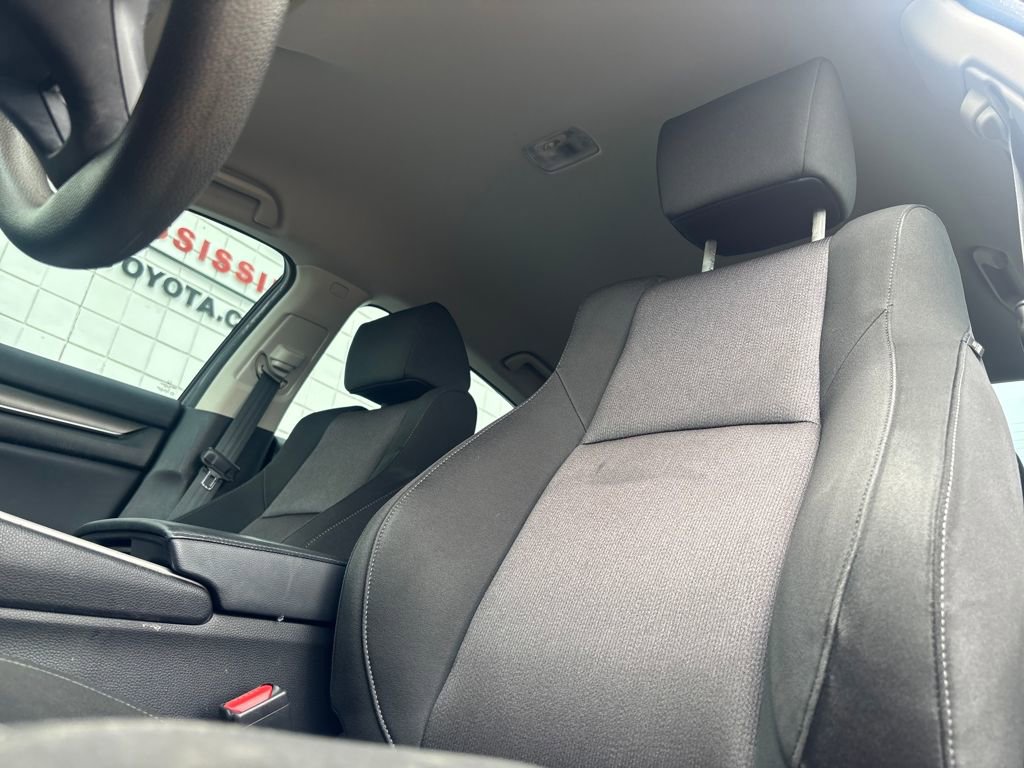 Used 2018 Honda Accord LX image 8