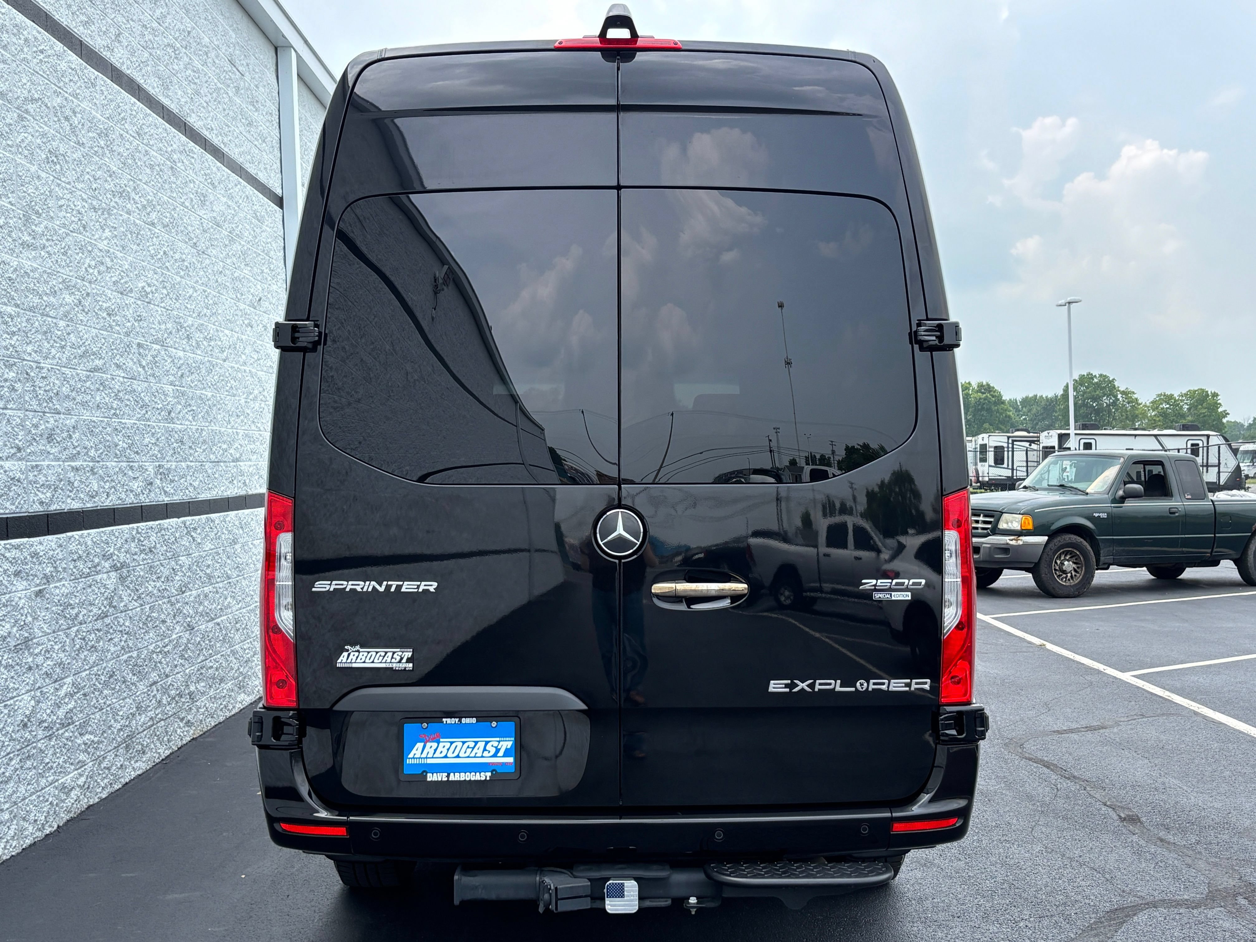 Used 2023 Mercedes-Benz Sprinter 2500 image 11