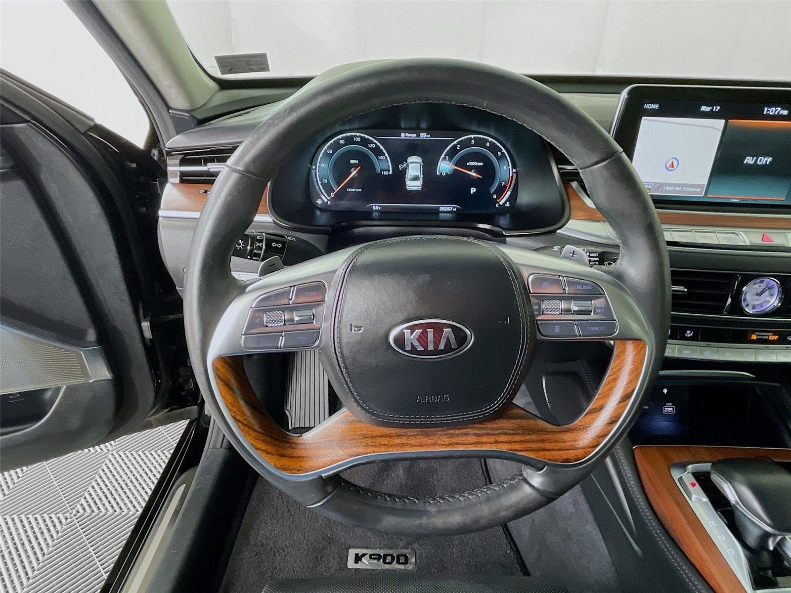 Used 2019 Kia K900 Luxury w/ VIP Package image 14