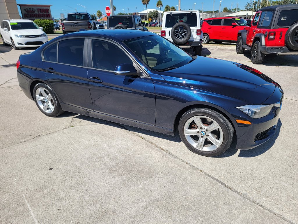 Used 2014 BMW 320i xDrive Sedan AWD/4WD image 7