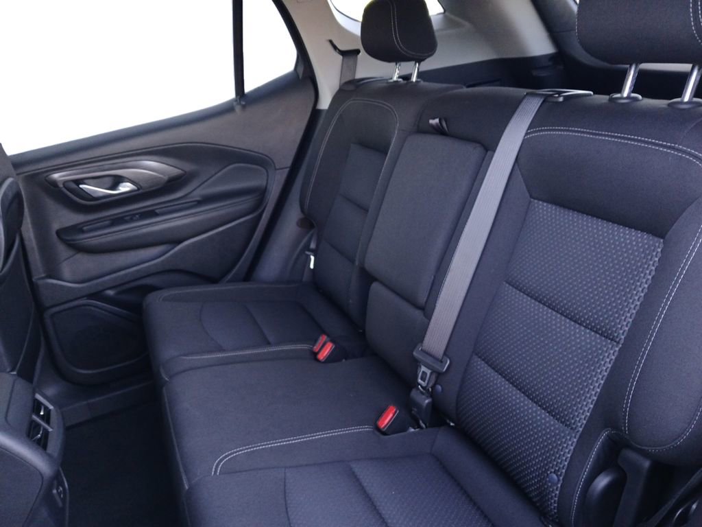 Used 2022 GMC Terrain SLE FWD image 22
