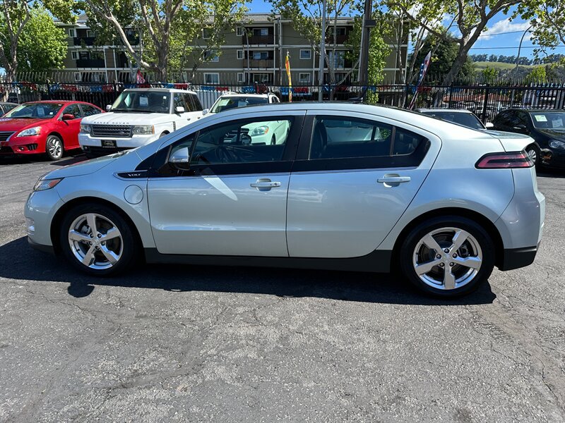 Used 2012 Chevrolet Volt Premium w/ Premium Trim Package FWD image 8