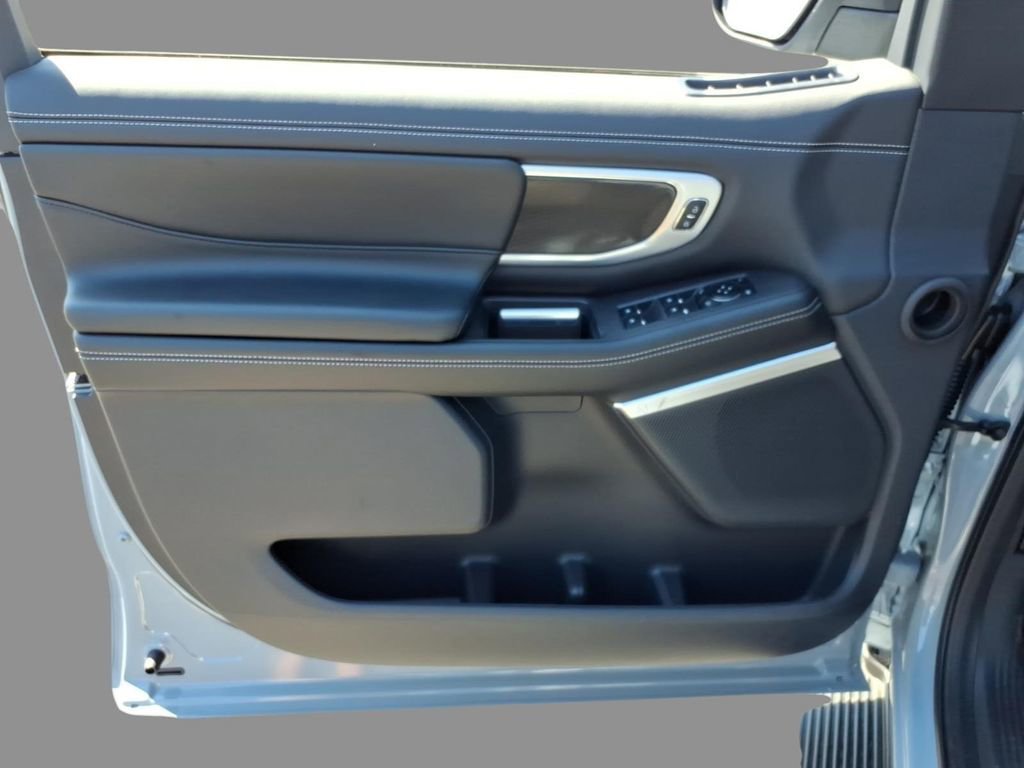 New 2026 Ford Expedition Max Platinum image 16