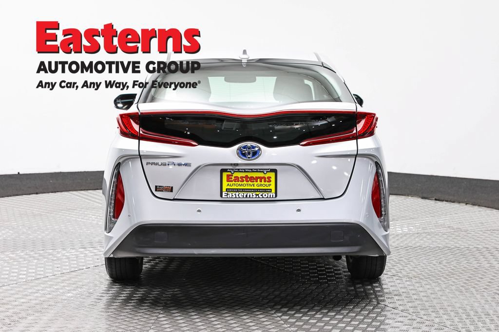 Used 2018 Toyota Prius Prime Advanced FWD image 6