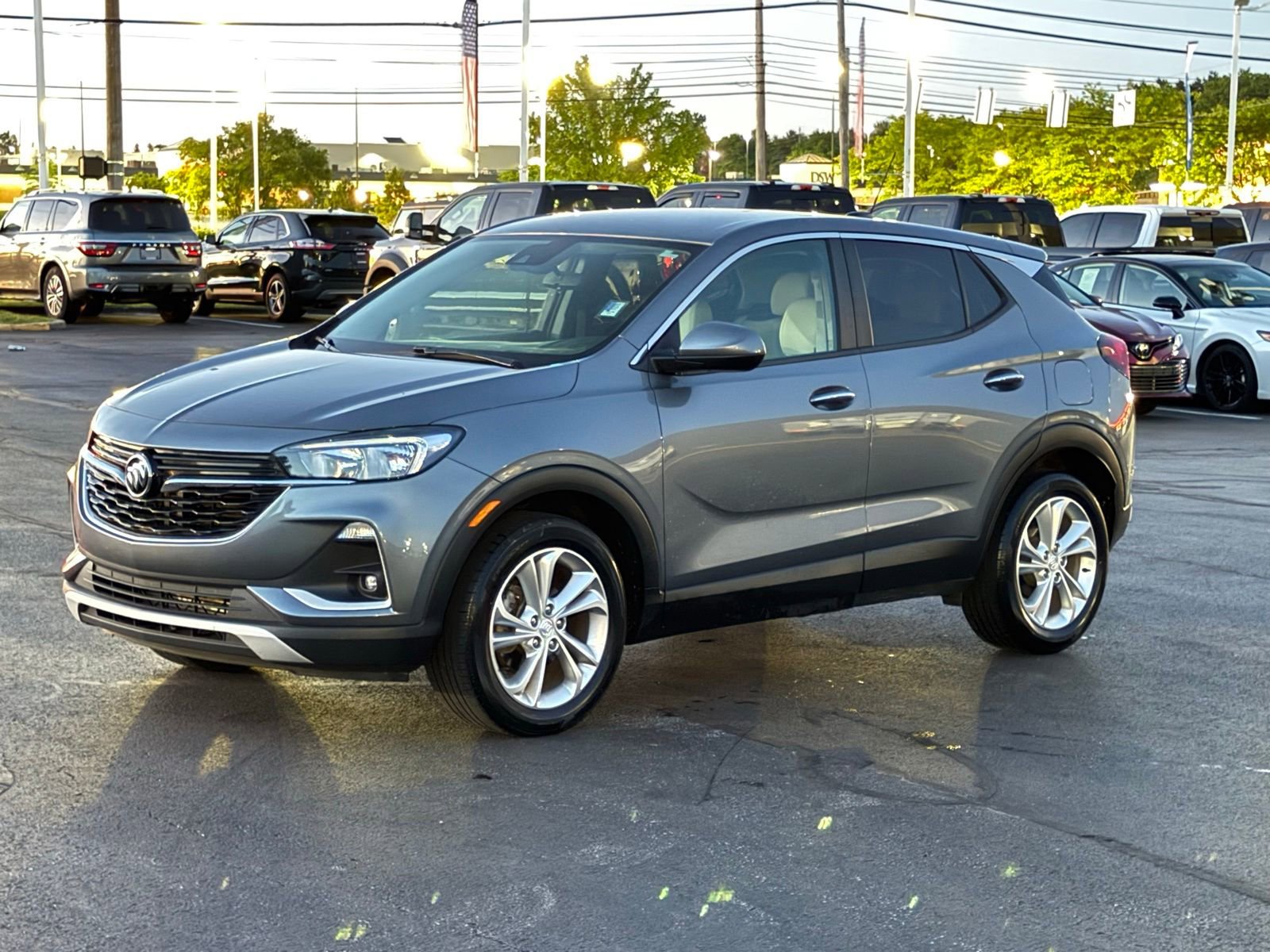 Used 2022 Buick Encore GX Preferred w/ Cold Weather Comfort Package FWD image 8