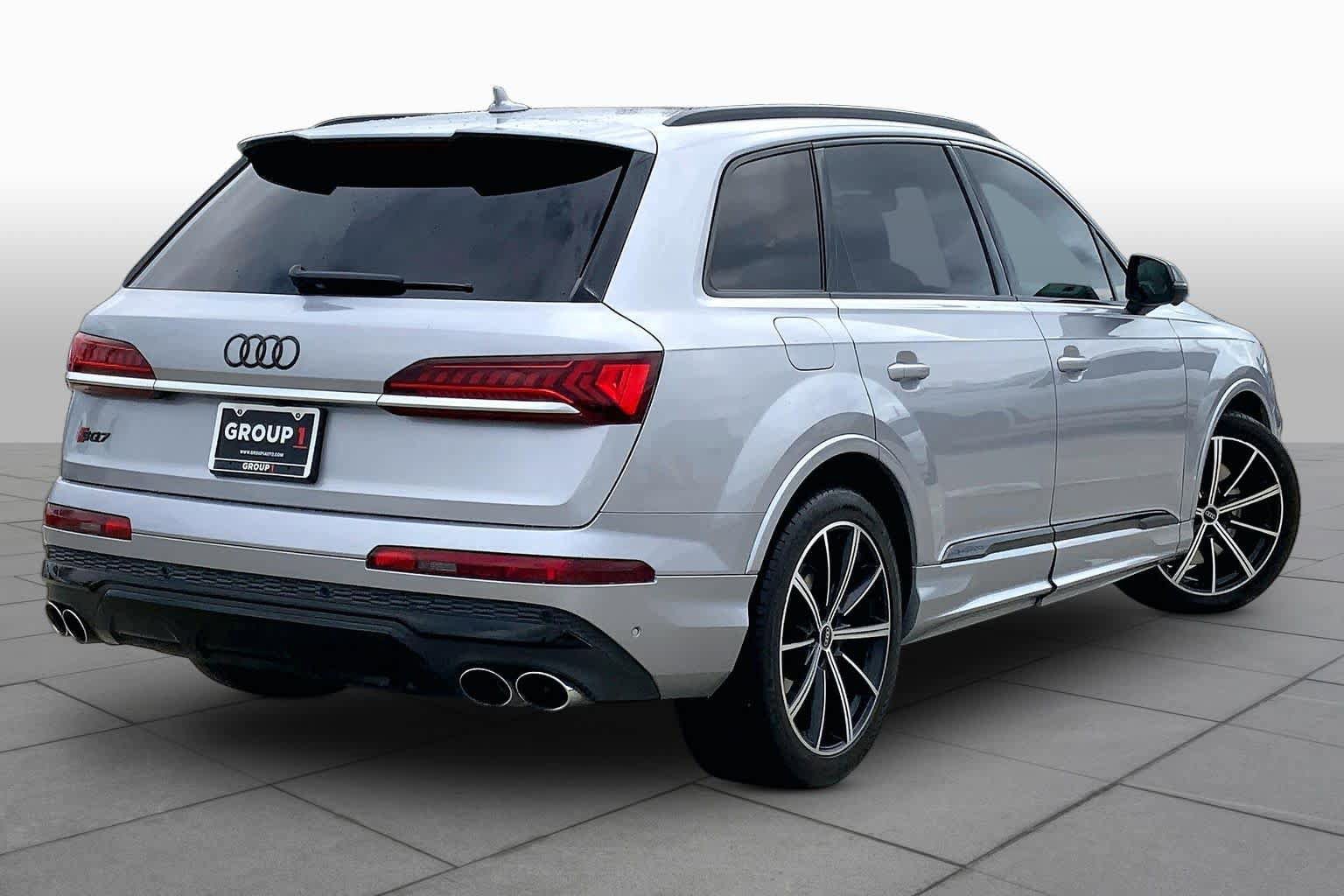 Used 2021 Audi SQ7 Prestige AWD/4WD image 12