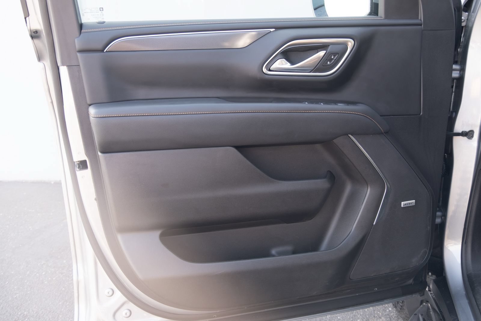 Used 2024 GMC Yukon AT4 AWD/4WD image 15