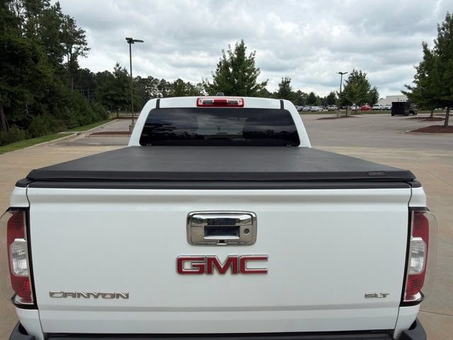 Used 2015 GMC Canyon SLT RWD image 3