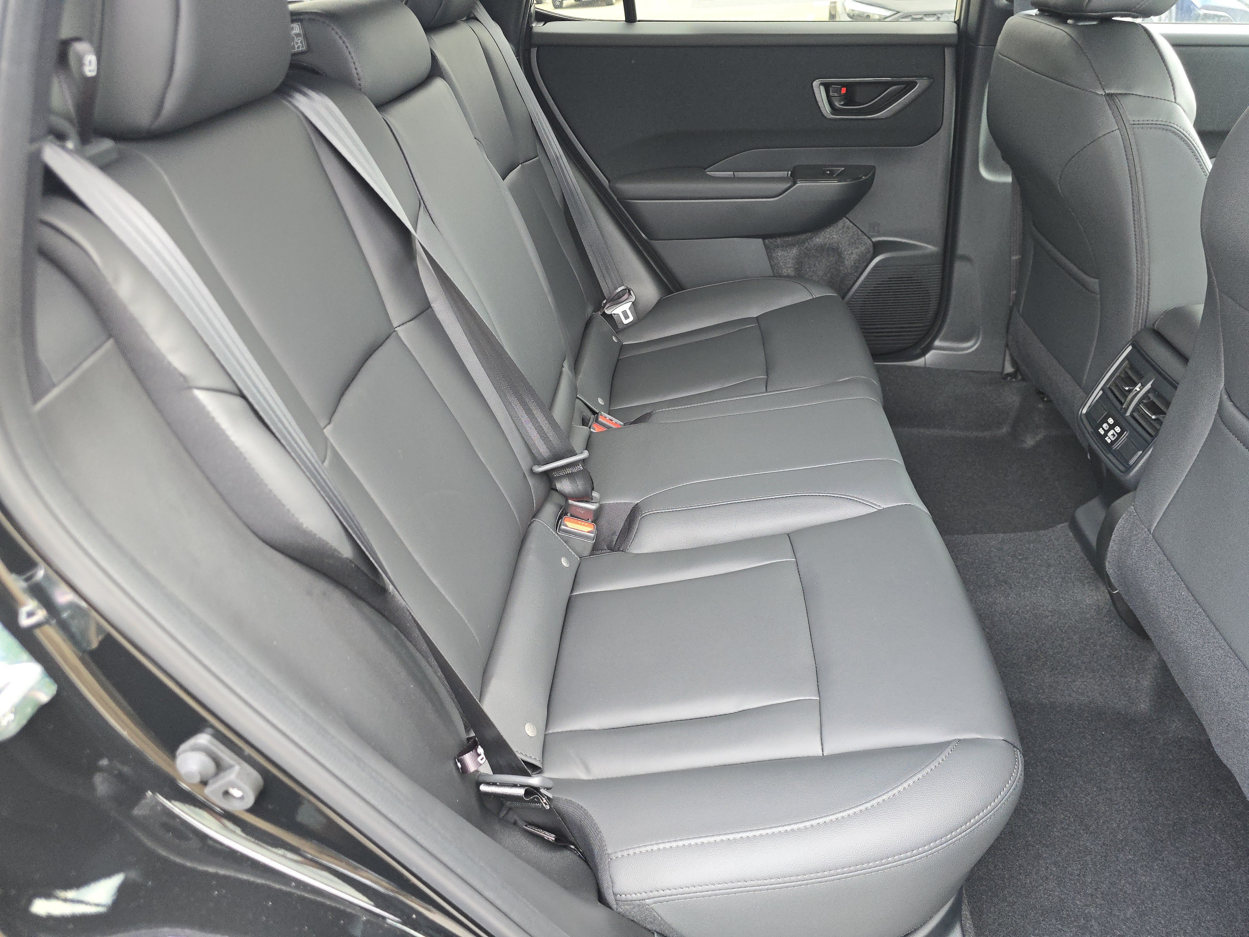 New 2026 Subaru Outback Premium AWD/4WD image 17