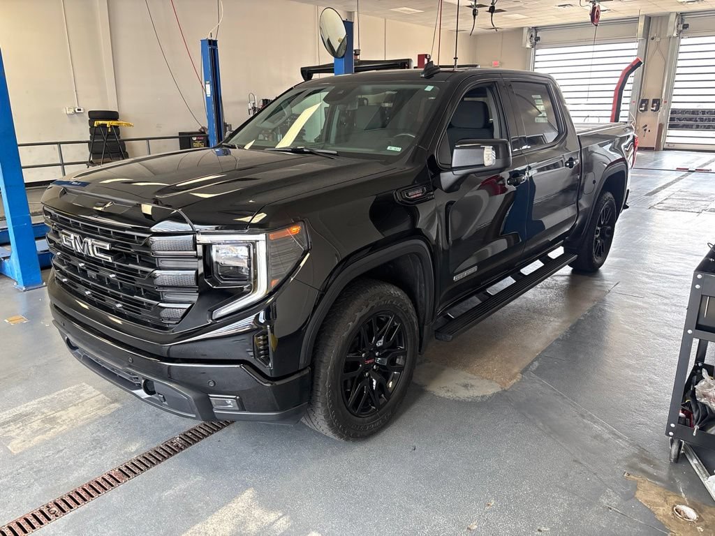 Used 2025 GMC Sierra 1500 Elevation w/ Preferred Package