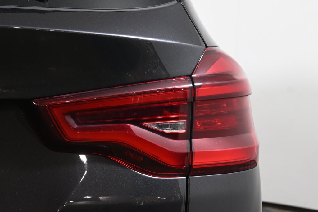 Used 2021 BMW X3 xDrive30i w/ Convenience Package AWD/4WD image 13