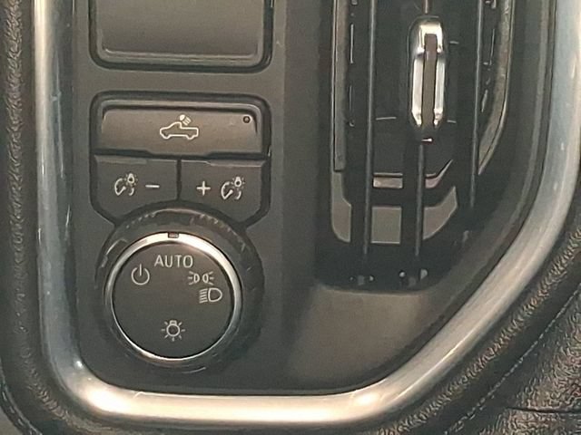 Used 2020 Chevrolet Silverado 1500 LT w/ Texas Edition RWD image 33