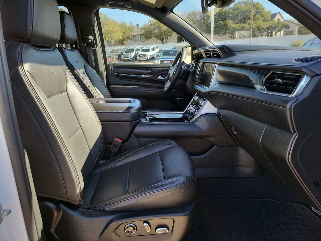 Certified 2023 GMC Yukon XL Denali image 27