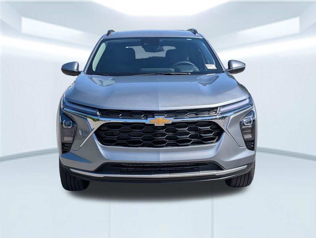New 2026 Chevrolet Trax LT w/ Driver Confidence Package FWD image 11