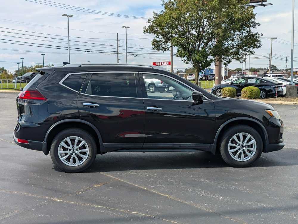 Used 2018 Nissan Rogue SV w/ Premium Package AWD/4WD image 8
