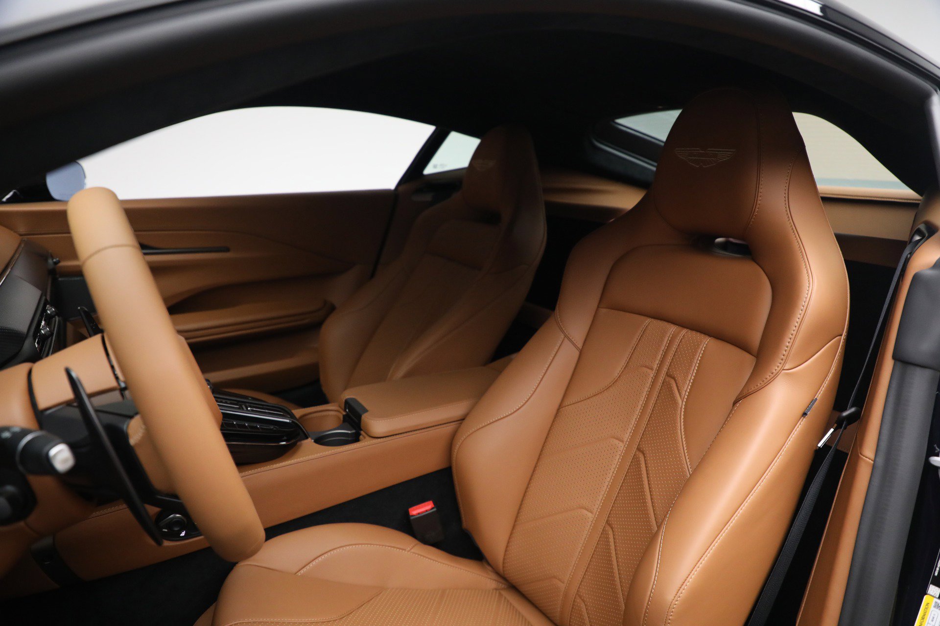 New 2026 Aston Martin V8 Vantage Coupe image 15