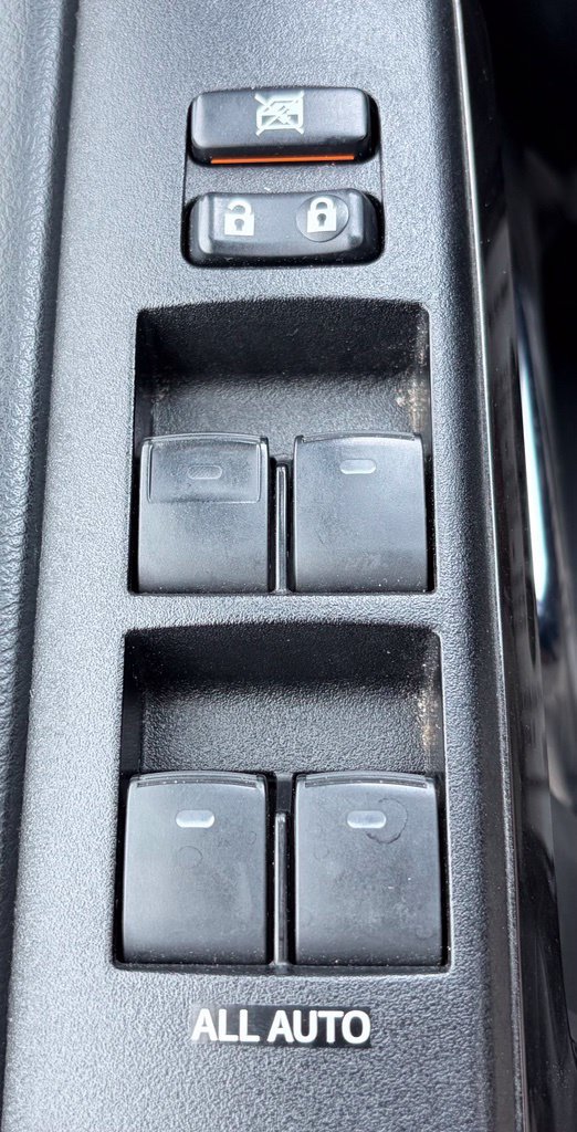 Used 2019 Toyota 4Runner TRD Off-Road Premium AWD/4WD image 17