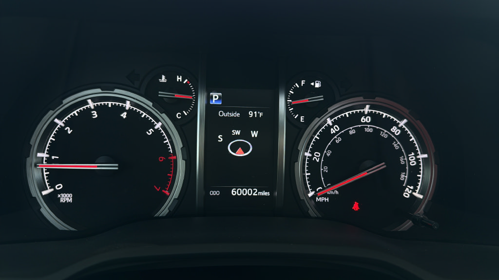 Used 2020 Toyota 4Runner Venture w/ Moonroof Package AWD/4WD image 10