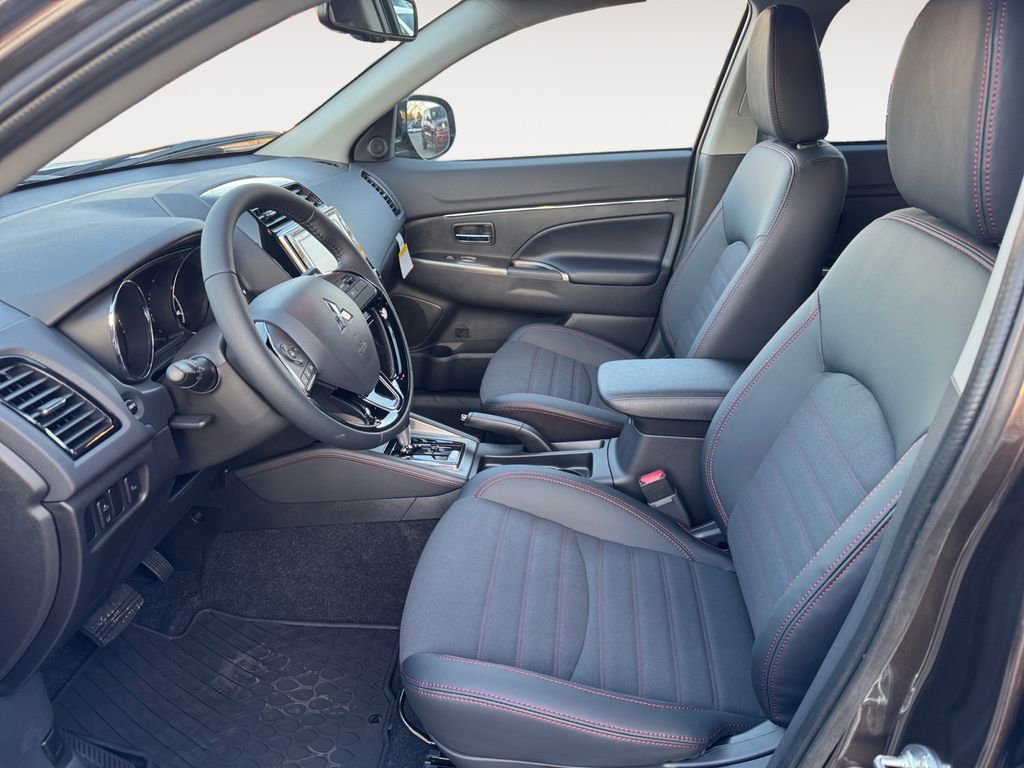 New 2026 Mitsubishi Outlander Sport SE image 9