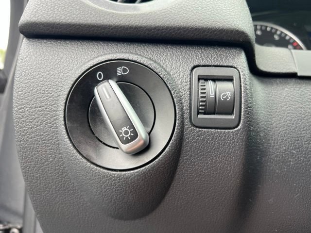 Used 2013 Volkswagen Tiguan S AWD/4WD image 10