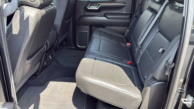 Used 2024 GMC Sierra 1500 SLT AWD/4WD image 22