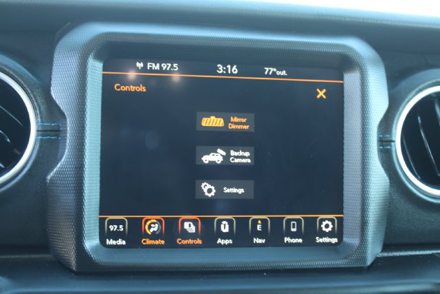 Used 2022 Jeep Wrangler Unlimited Rubicon 4xe AWD/4WD image 24