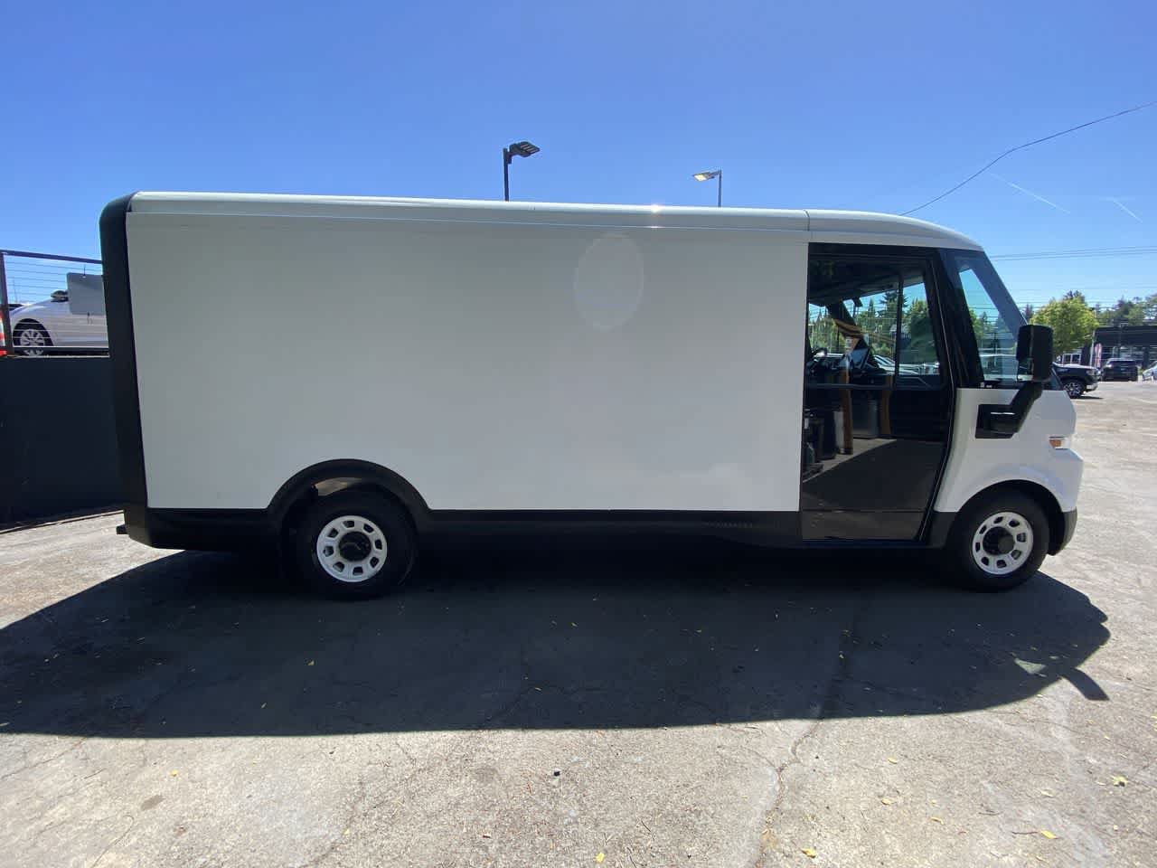 Used 2024 Chevrolet Brightdrop 600 w/ Commercial Equipment Package AWD/4WD image 7