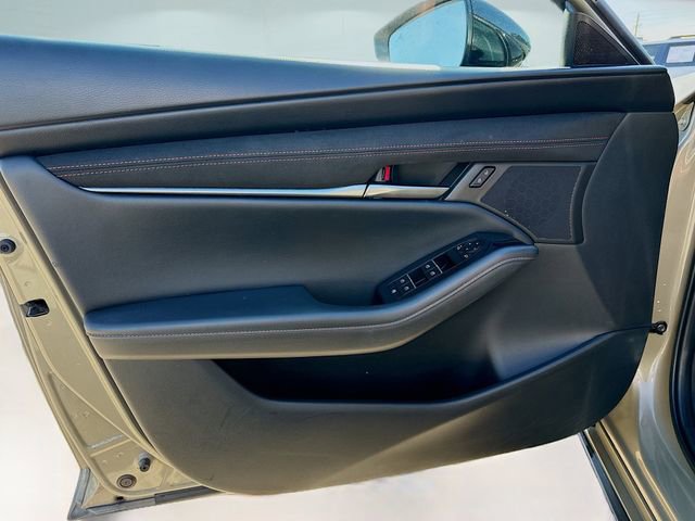 Used 2024 MAZDA MAZDA3 s image 21