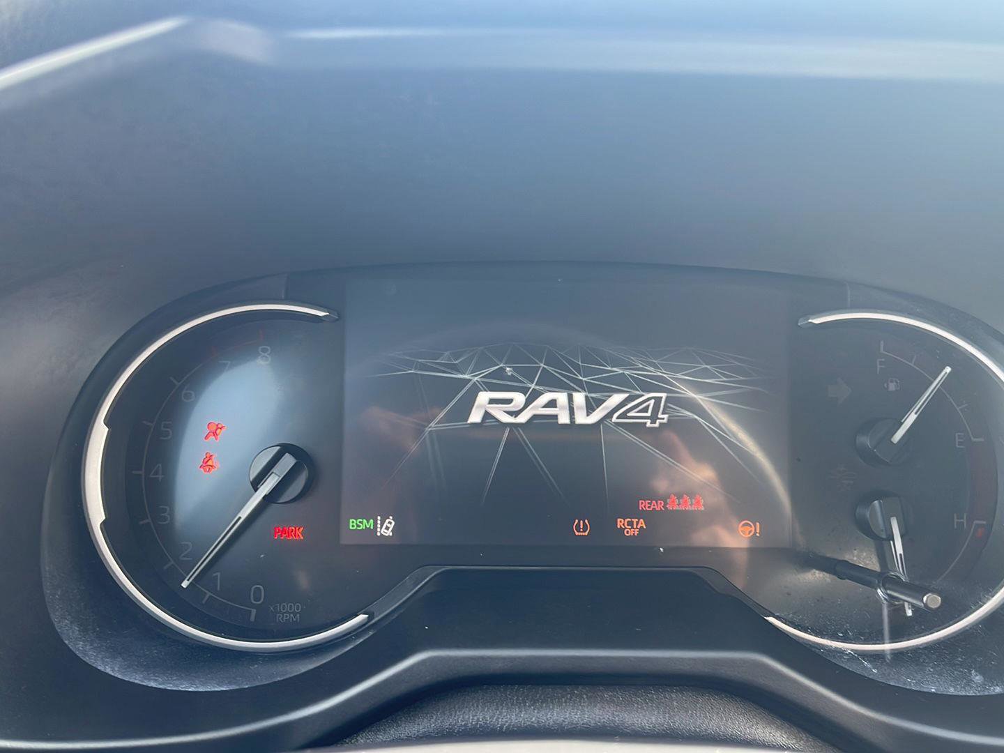 Used 2025 Toyota RAV4 XLE AWD/4WD image 25