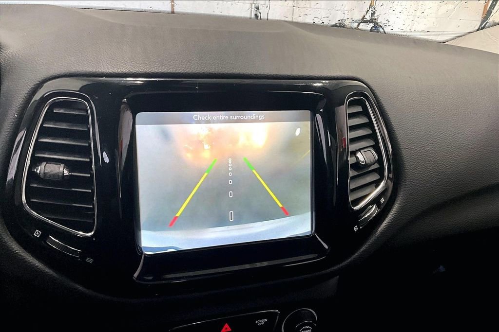 Used 2019 Jeep Compass Limited image 14