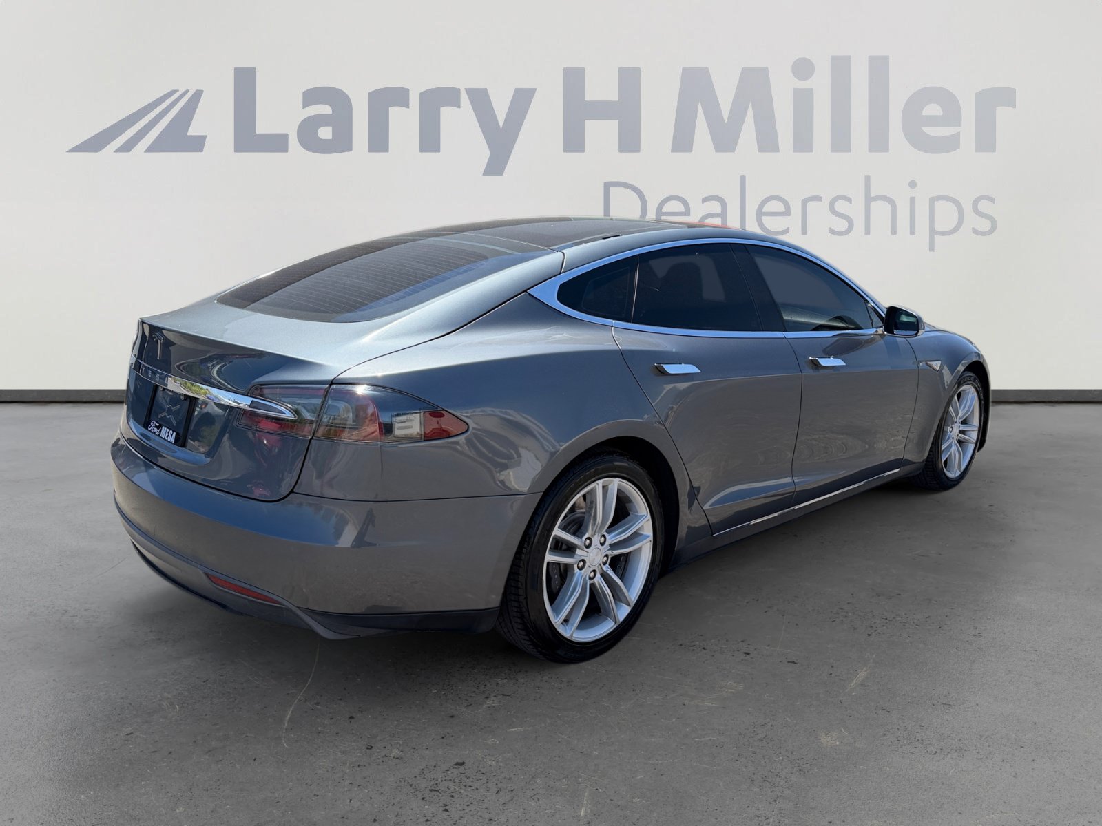 Used 2013 Tesla Model S RWD image 5